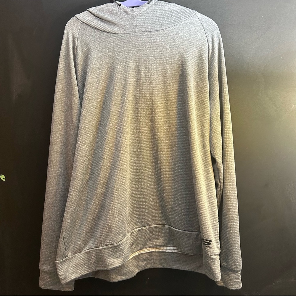 Sketchers, athletic sweatshirt